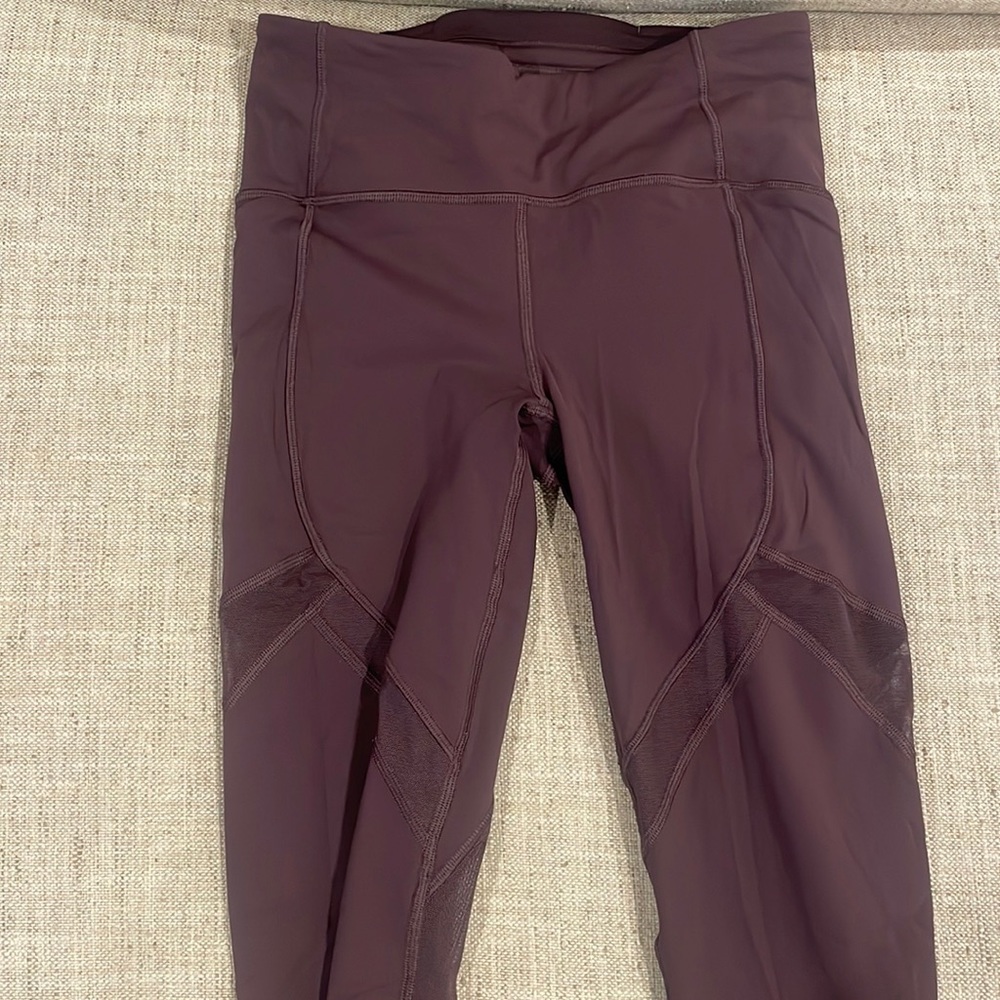 Lululemon maroon crop pants with mesh detail